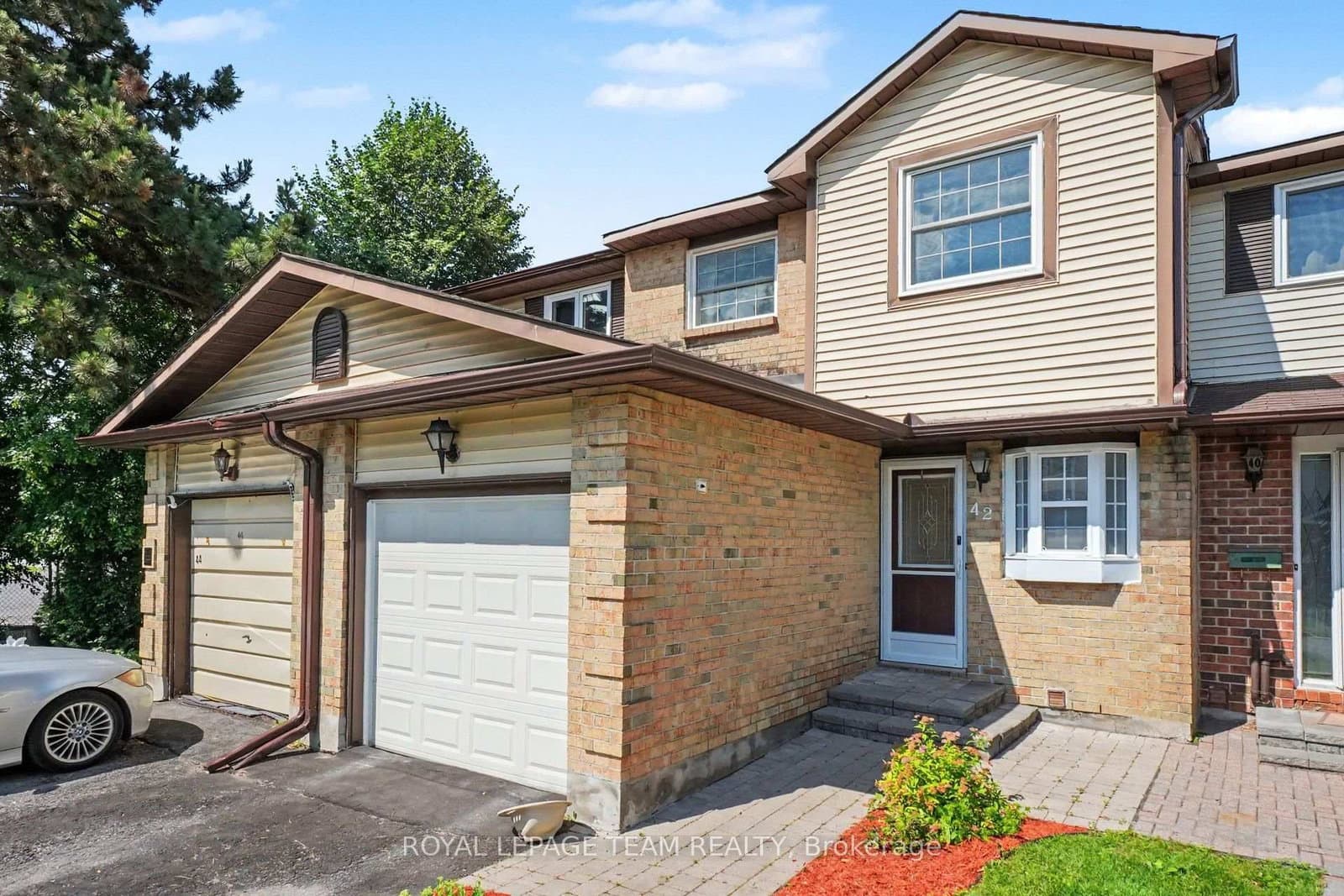 42 Sundback Lane, Kanata, ON — photo 2