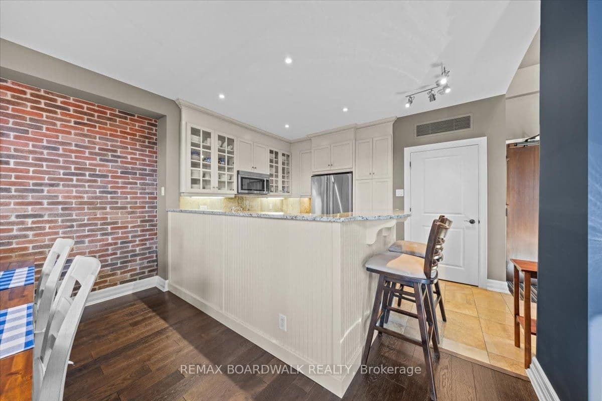 #PH804 - 320 Mcleod Street, Ottawa, ON — photo 8