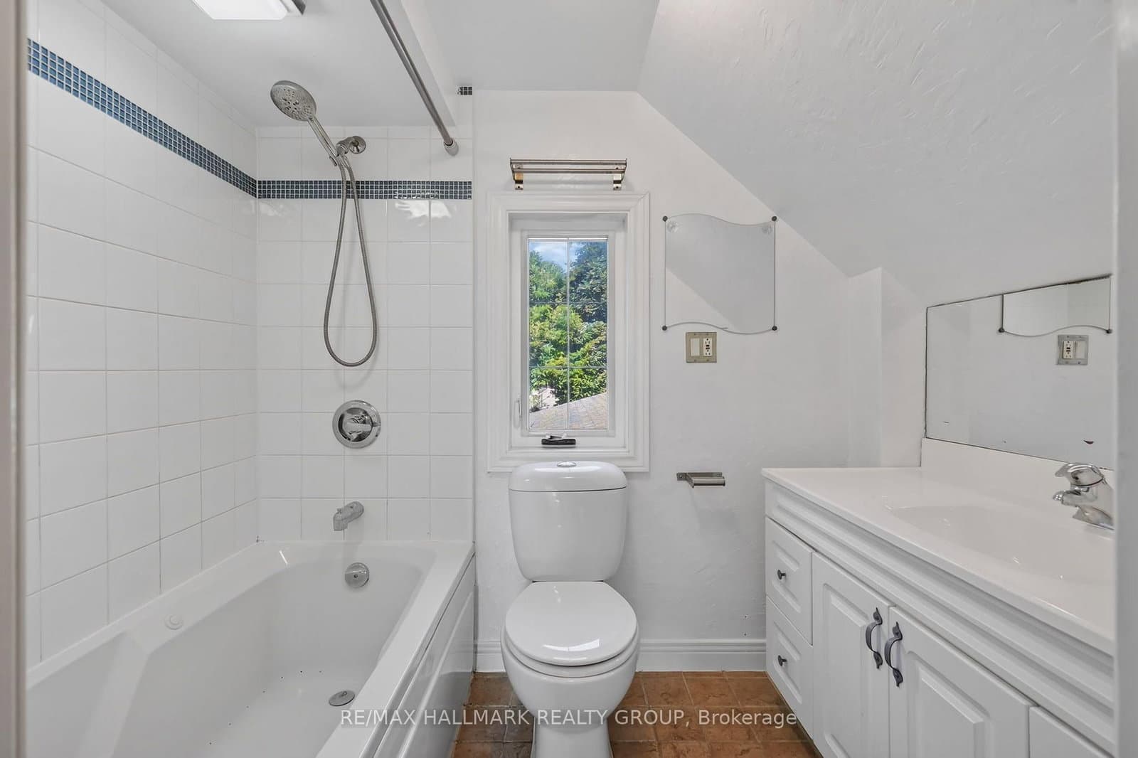 115 Sherbrooke Avenue, Ottawa, ON — photo 20