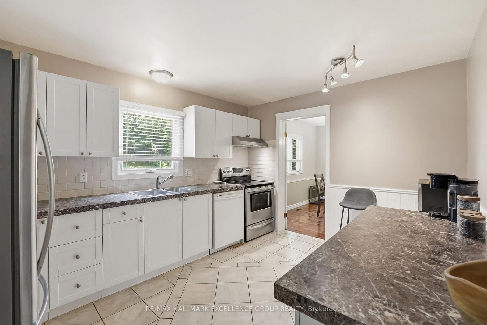 6126 Vineyard Drive, Ottawa, ON — photo 14