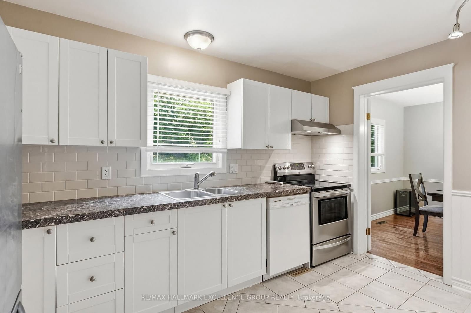 6126 Vineyard Drive, Ottawa, ON — photo 15