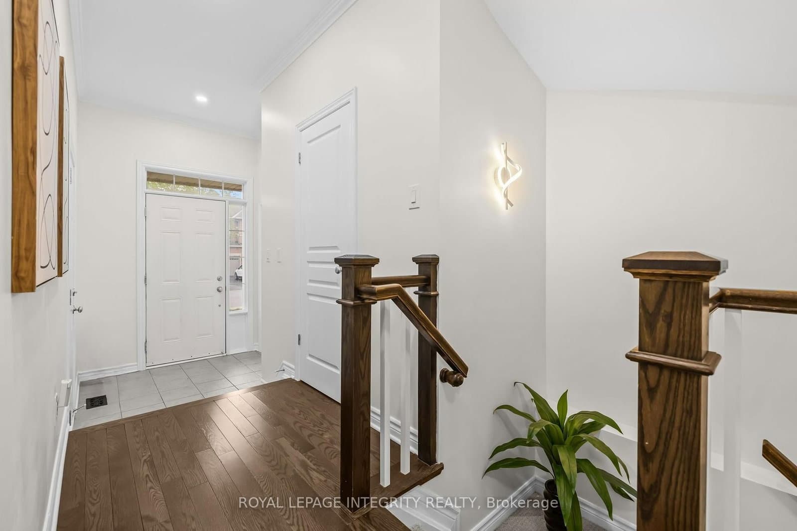 34 Torbec Avenue, Ottawa, ON — photo 2