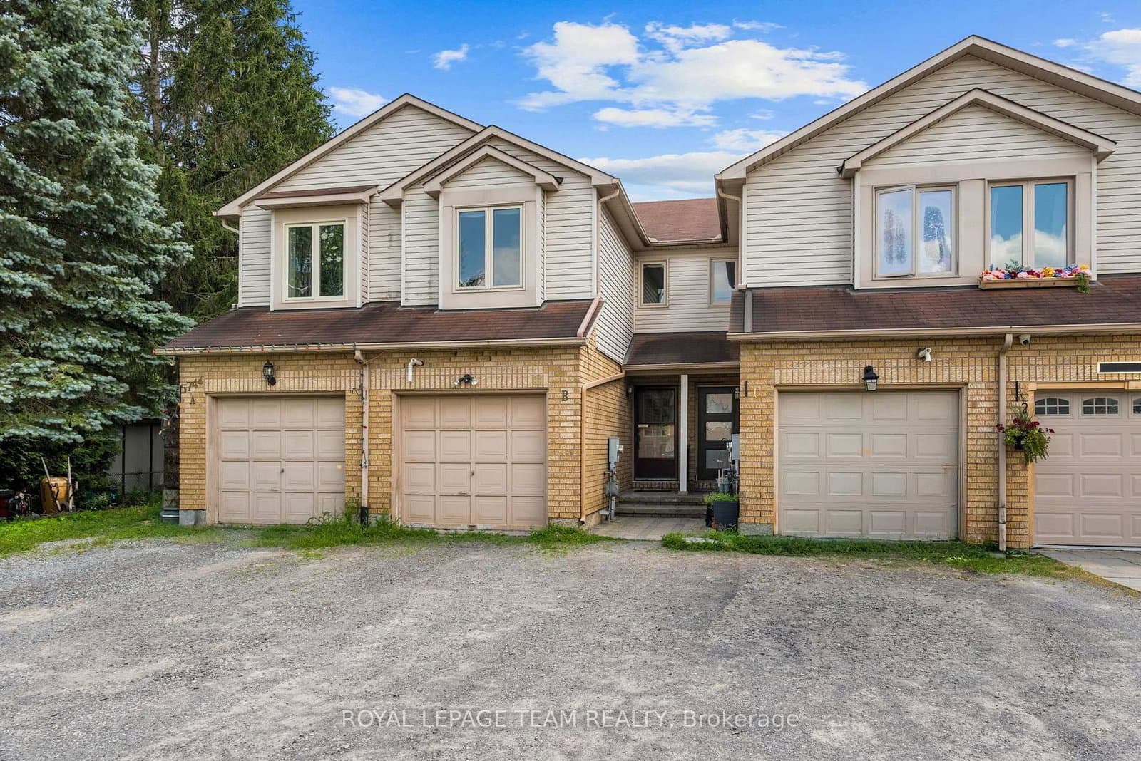 B - 5744 Andrasi Crescent, Osgoode, ON — photo 1