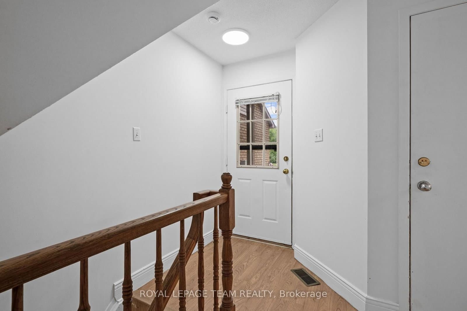 B - 5744 Andrasi Crescent, Osgoode, ON — photo 2
