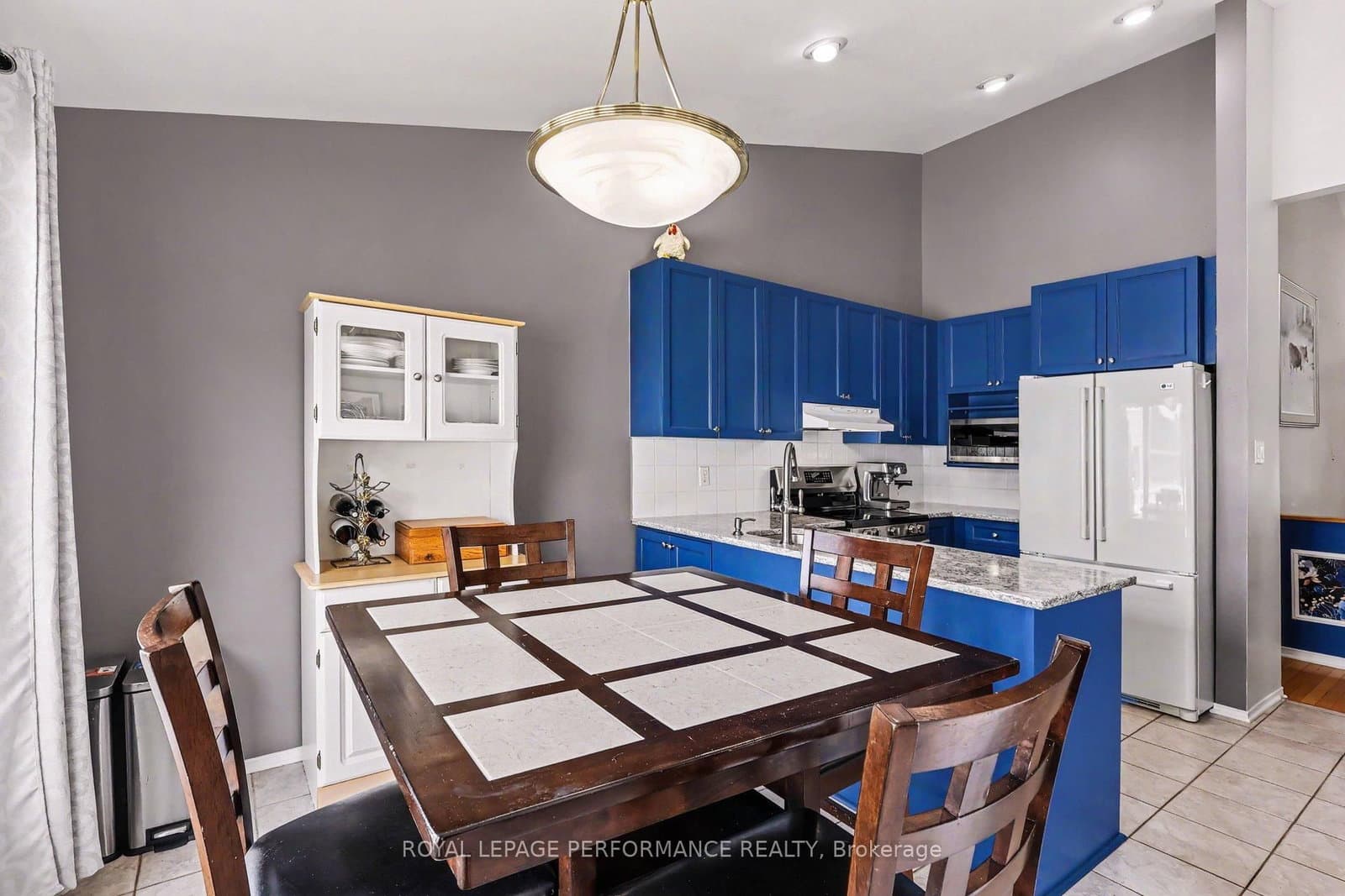 2110 Ricardo Street, Ottawa, ON — photo 9