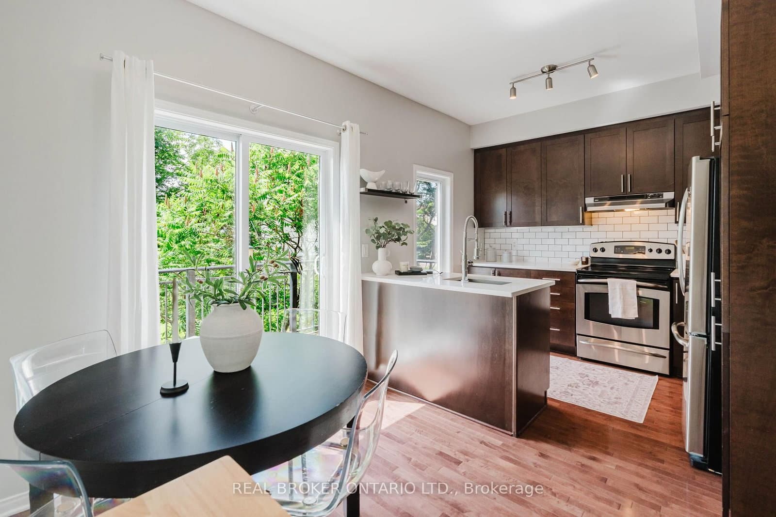 88 Songbird Private, Ottawa, ON — photo 15