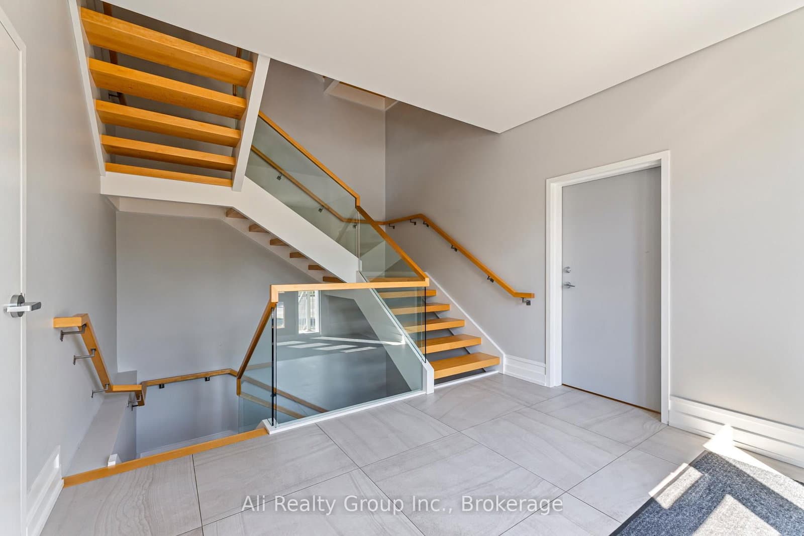 69 Donald Street, Ottawa, ON — photo 4