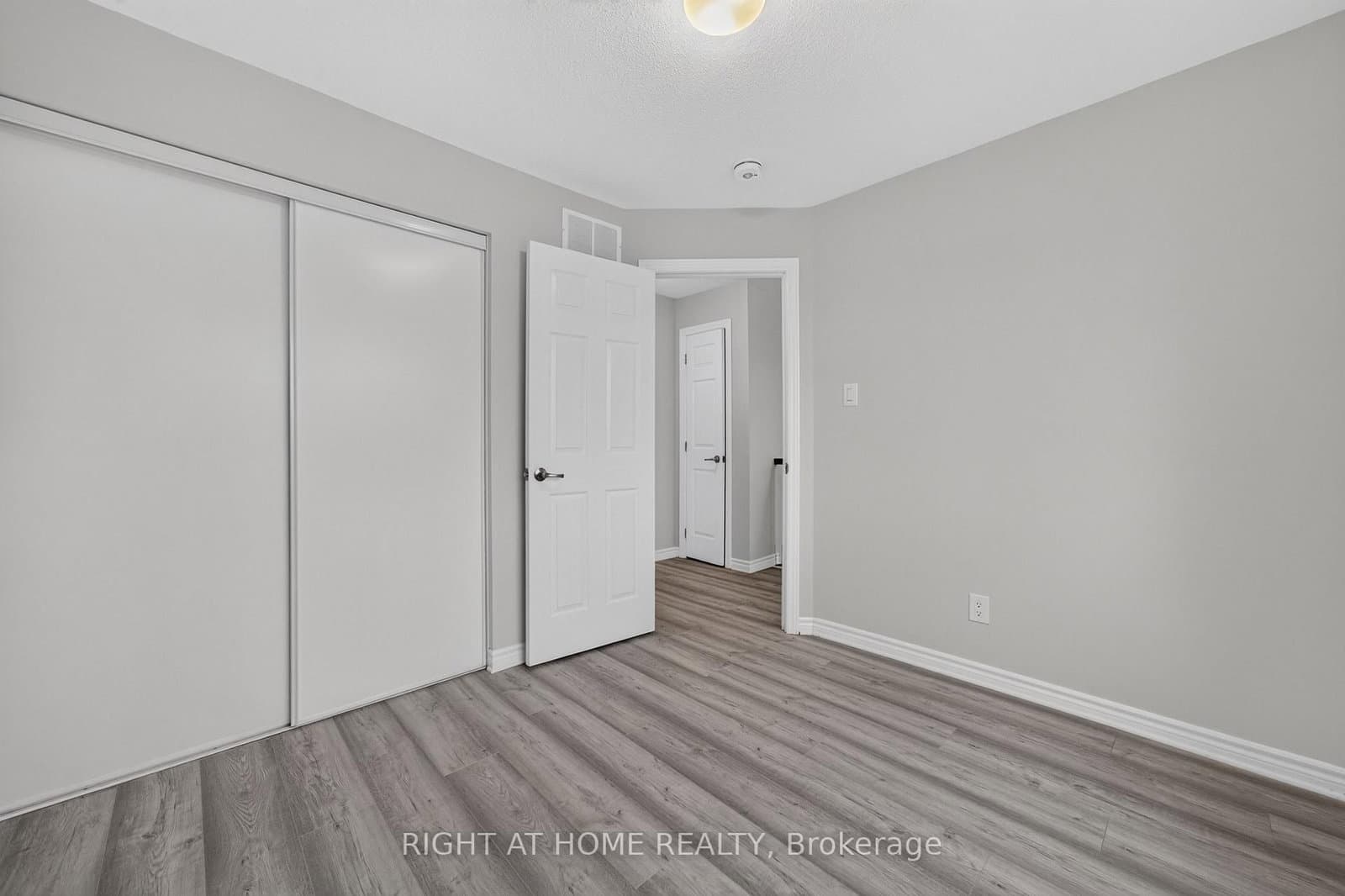 263 Sweetvalley Drive, Ottawa, ON — photo 32