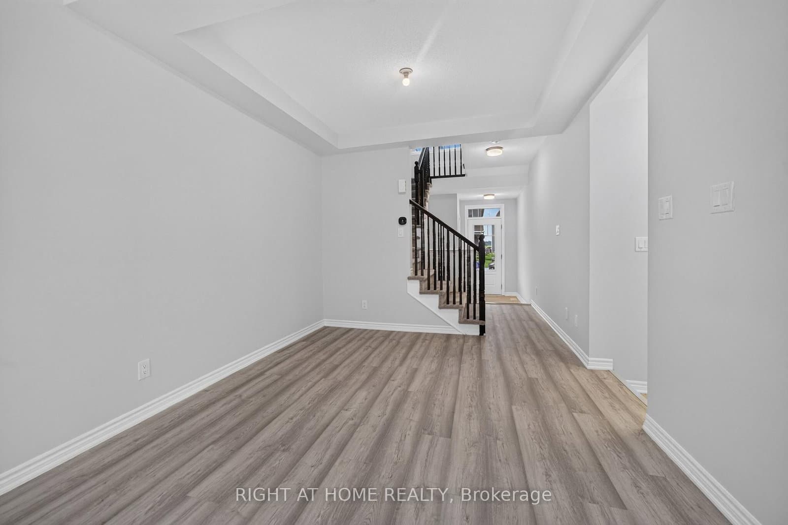 263 Sweetvalley Drive, Ottawa, ON — photo 9