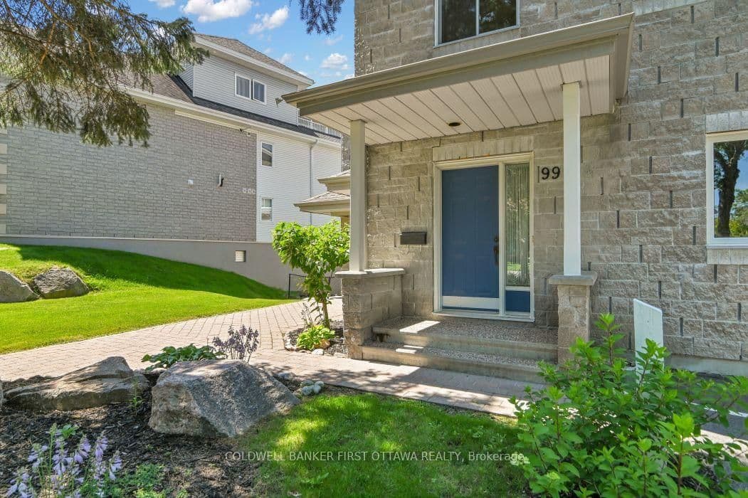 99 Robson Court, Ottawa, ON — photo 2