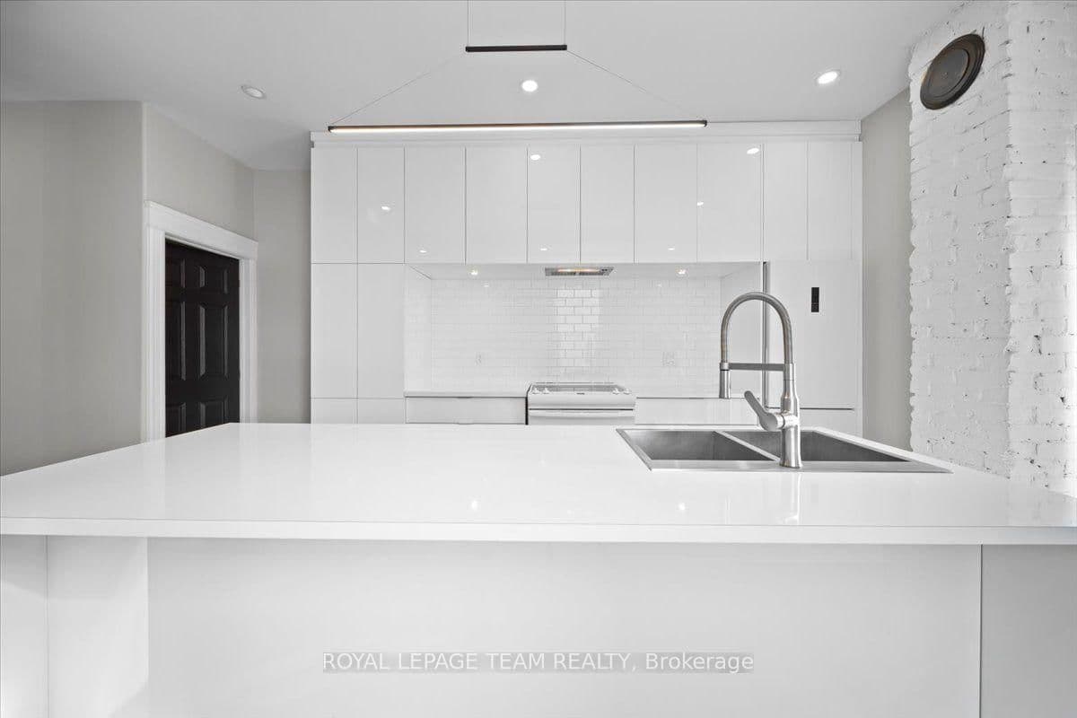 136 Elm Street, Ottawa, ON — photo 13