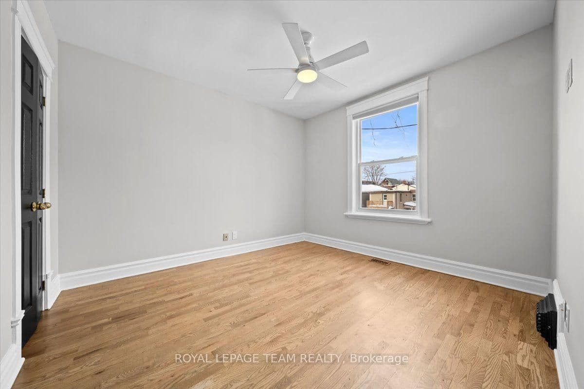 136 Elm Street, Ottawa, ON — photo 16