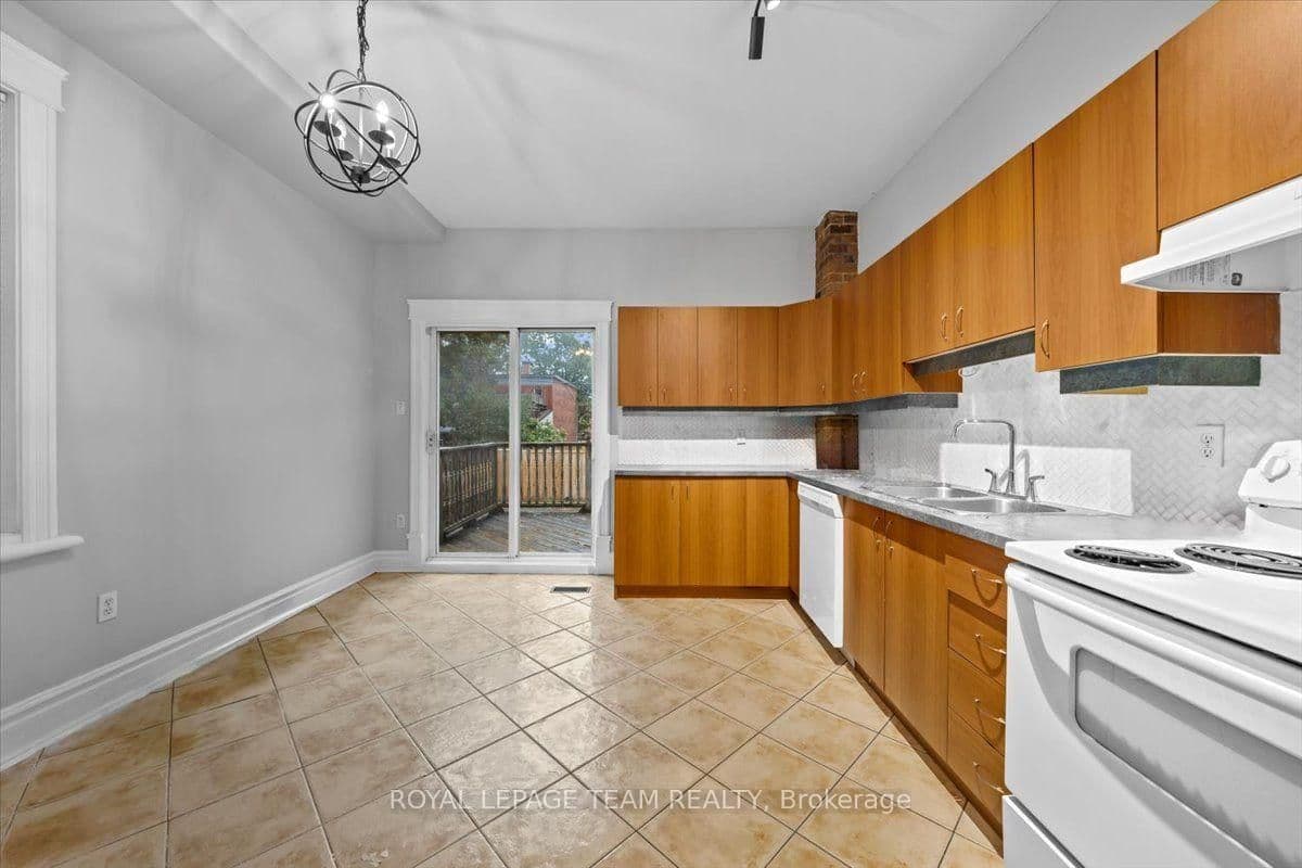 136 Elm Street, Ottawa, ON — photo 25