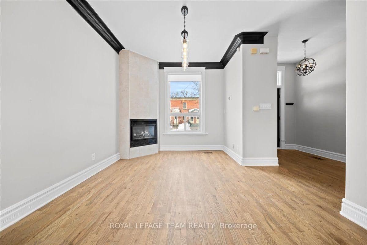 136 Elm Street, Ottawa, ON — photo 6