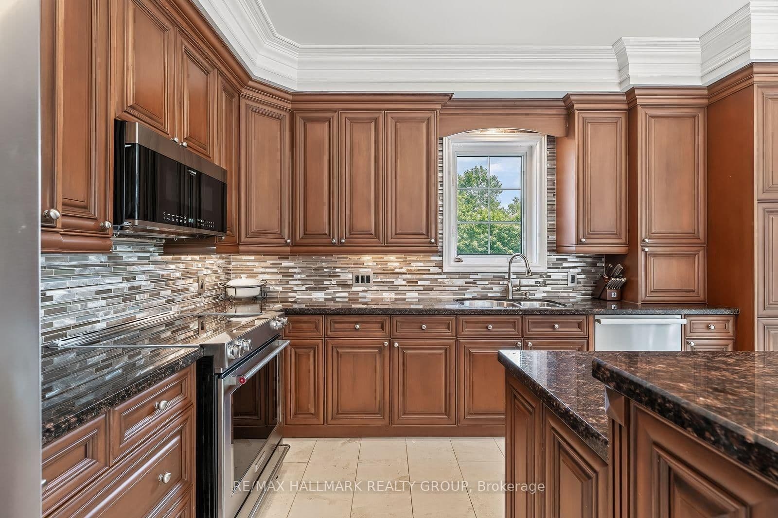1954 Lobelia Way, Ottawa, ON — photo 18