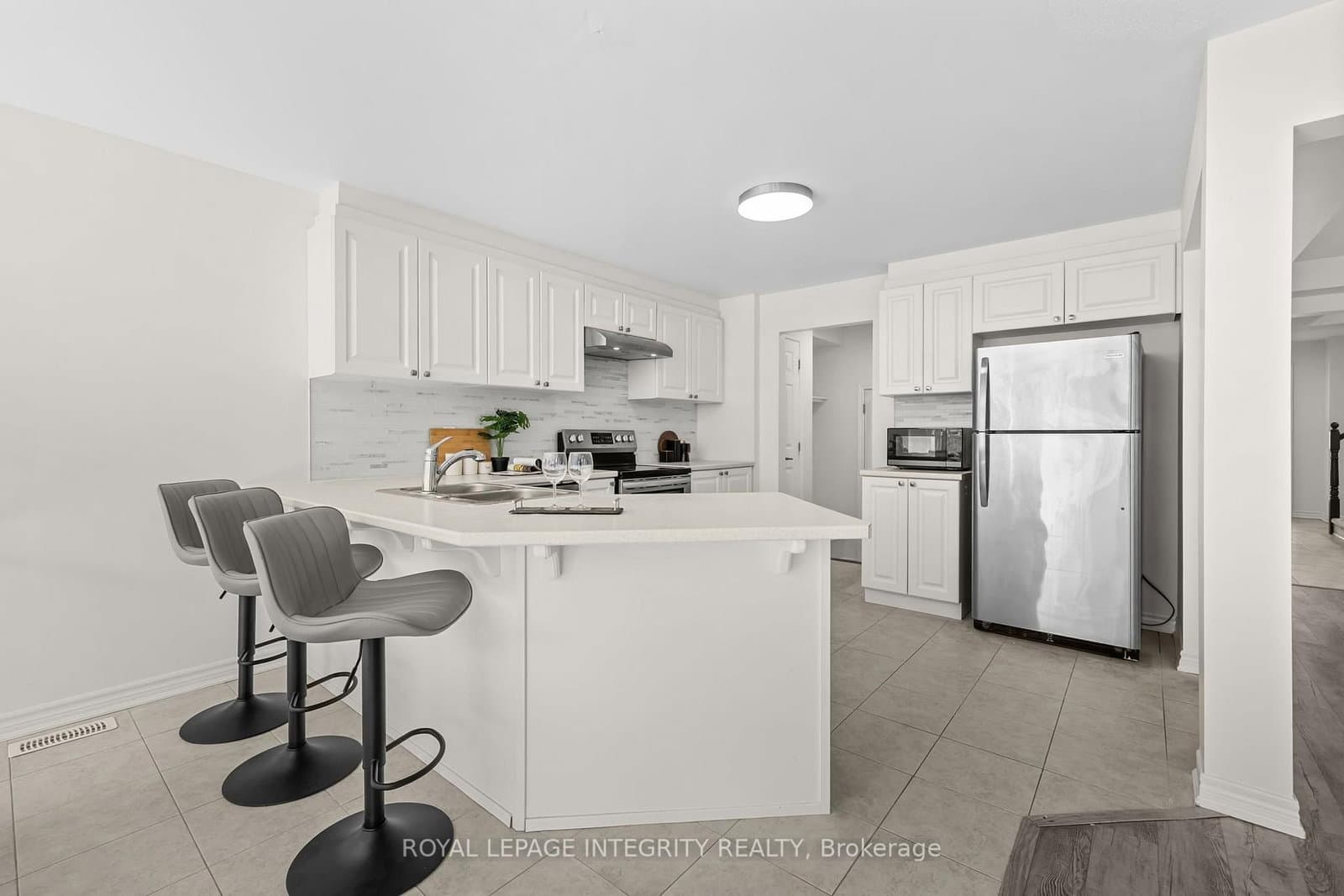 1002 Laburnum Walk, Ottawa, ON — photo 15