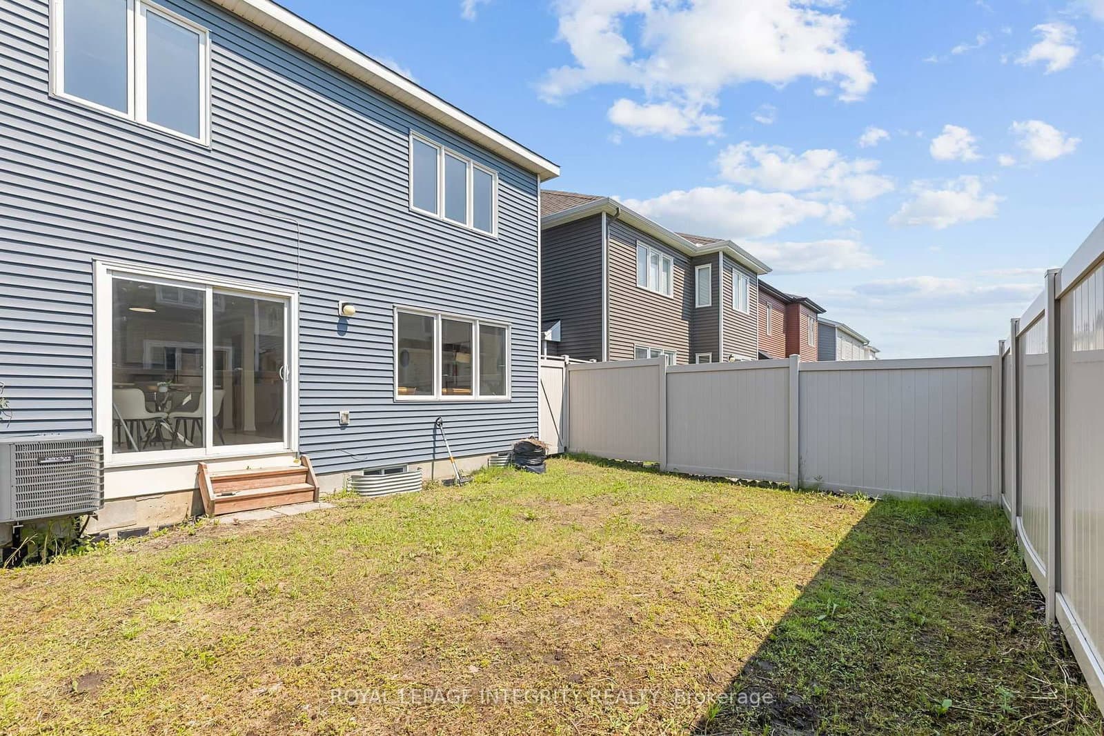 1002 Laburnum Walk, Ottawa, ON — photo 34