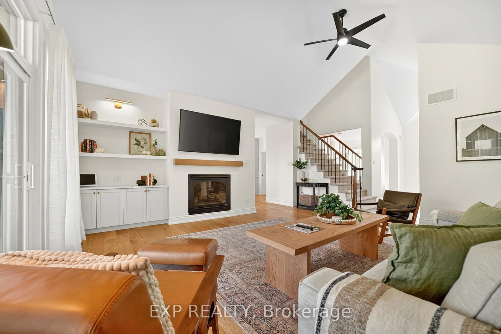 124 Wilbert Cox Drive, Carp, ON — photo 5