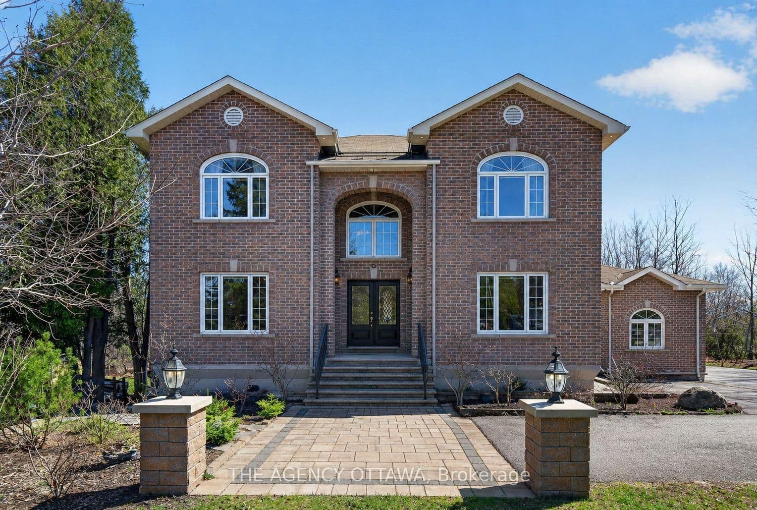 4633 Albion Road, Ottawa, ON — photo 1