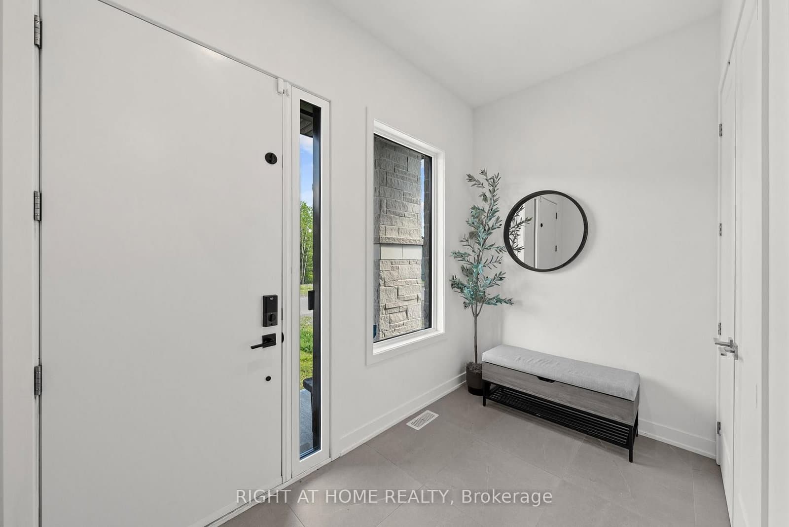 252 KETCHIKAN Crescent, Kanata, ON — photo 3