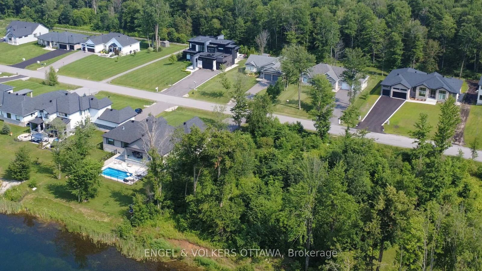 576 Shoreway Drive, Greely, ON — photo 5