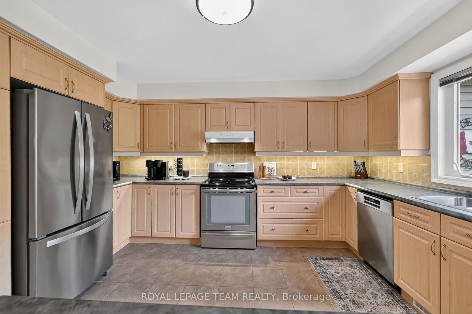8115 Adam Baker Way, Metcalfe, ON — photo 11