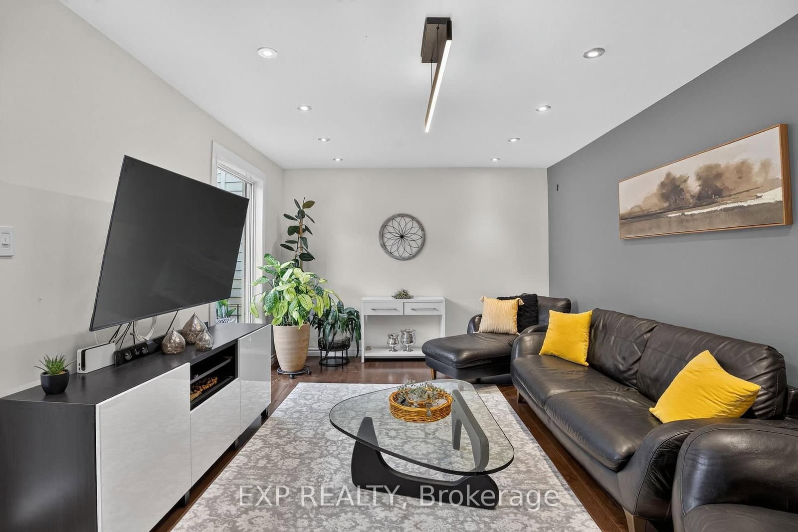 2490 Regina Street, Ottawa, ON — photo 3