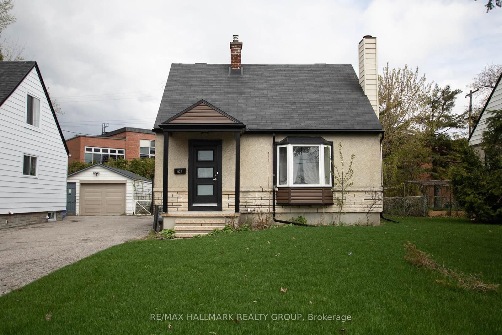 929 Merivale Road, Ottawa, ON — photo 1