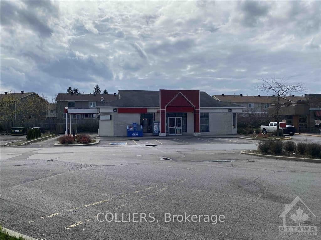 915 WATTERS Road, Ottawa, ON — photo 2