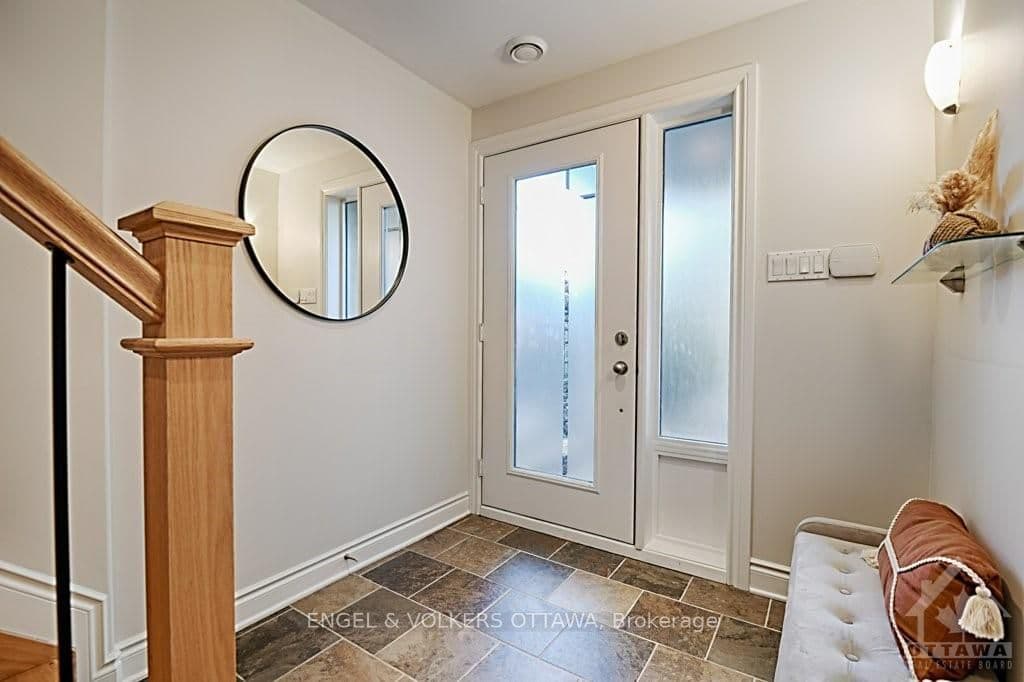 268 ROYAL Avenue, Ottawa, ON — photo 2