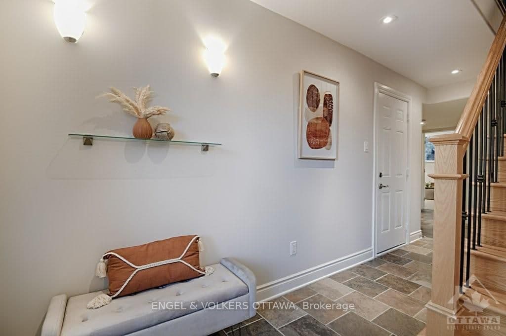 268 ROYAL Avenue, Ottawa, ON — photo 3