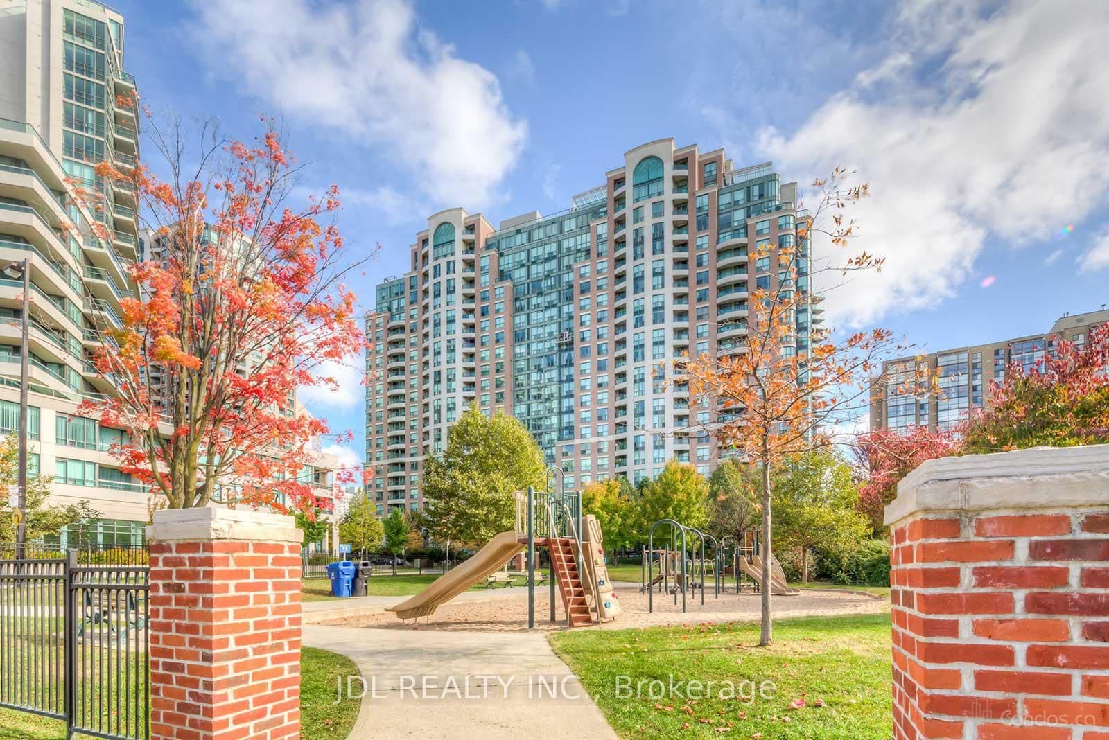 907 - 23 Lorraine Drive, Toronto, ON