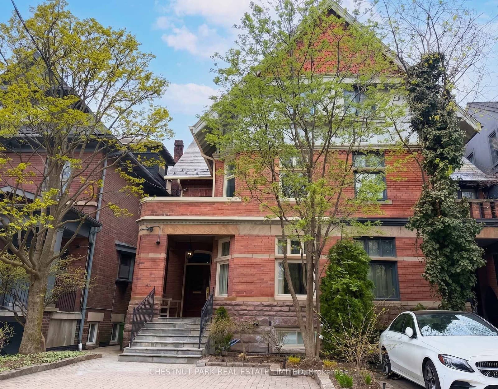 46 Admiral Road, Toronto, ON — photo 2