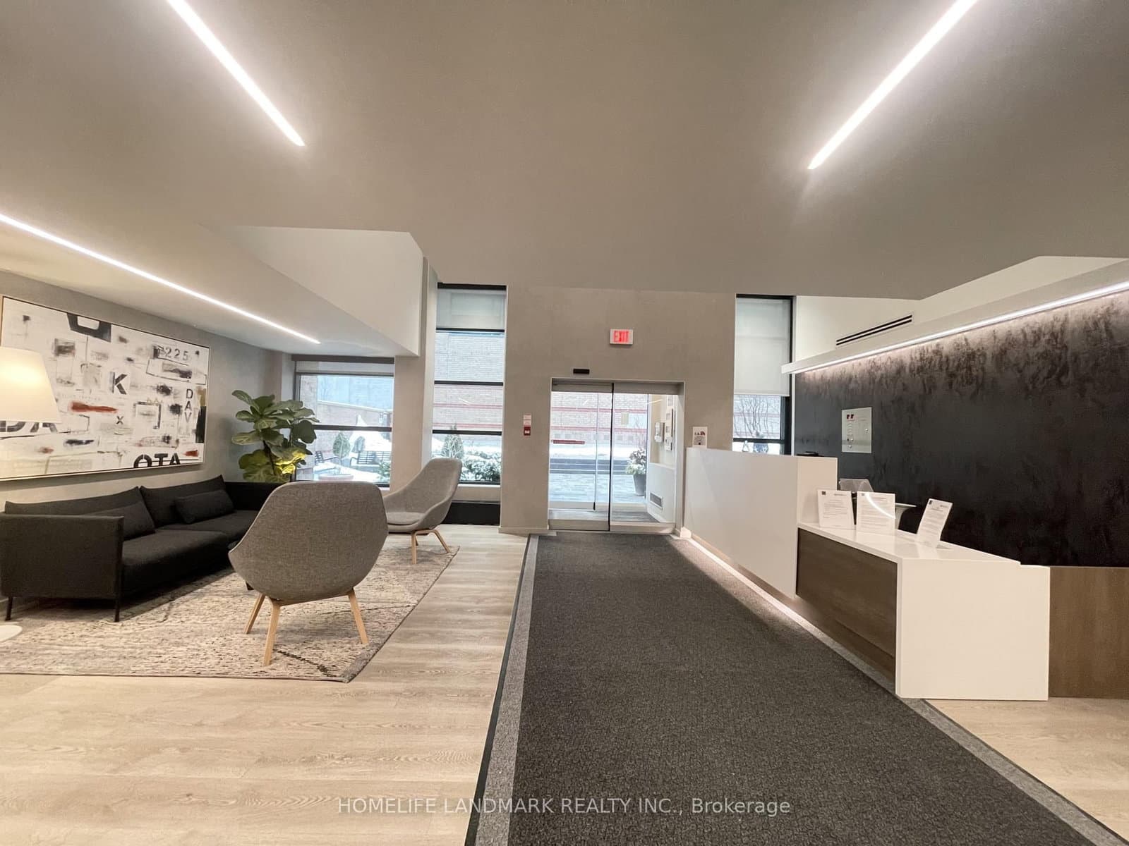 202 - 225 Davenport Road, Toronto, ON — photo 2