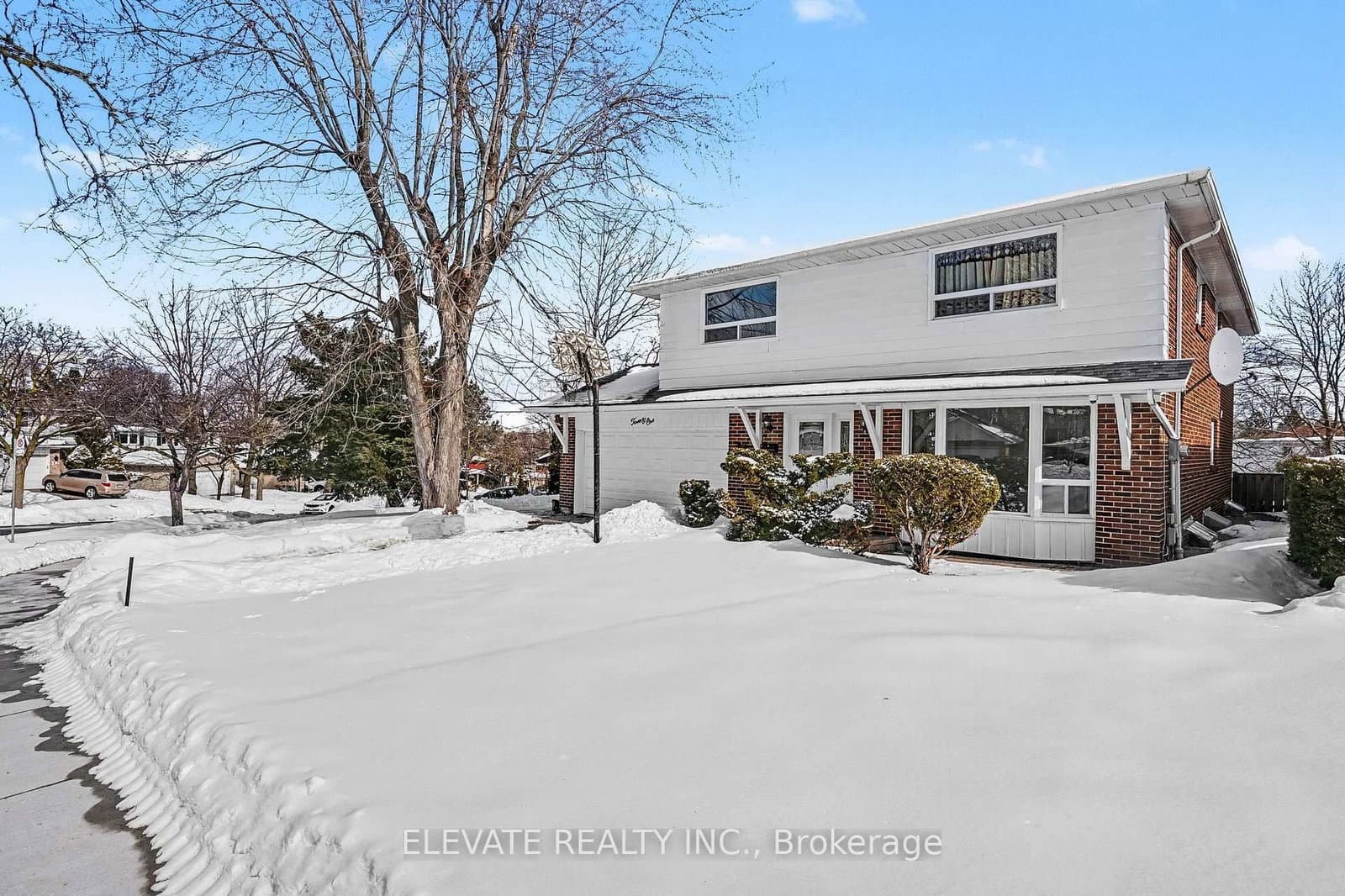 21 Whitehorn Crescent, Toronto, ON — photo 2