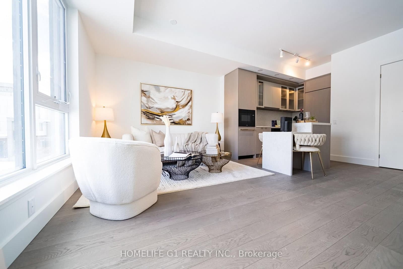 116 - 6 Greenbriar Road, Toronto, ON