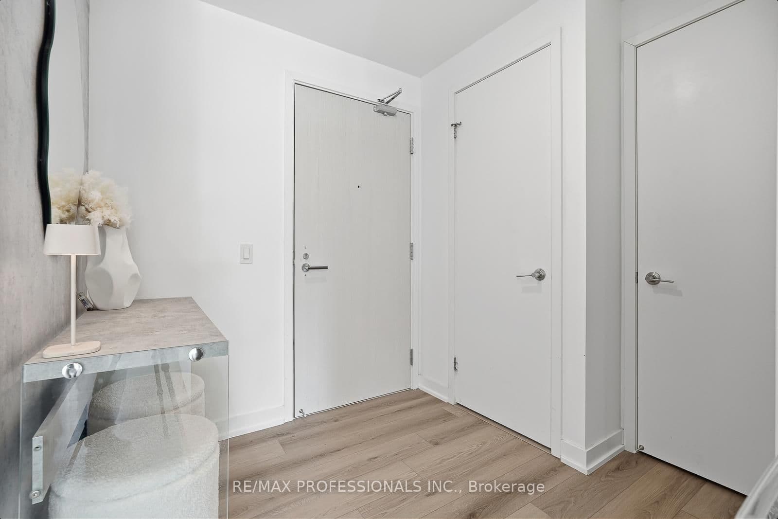1505 - 115 Blue Jays Way, Toronto, ON — photo 2