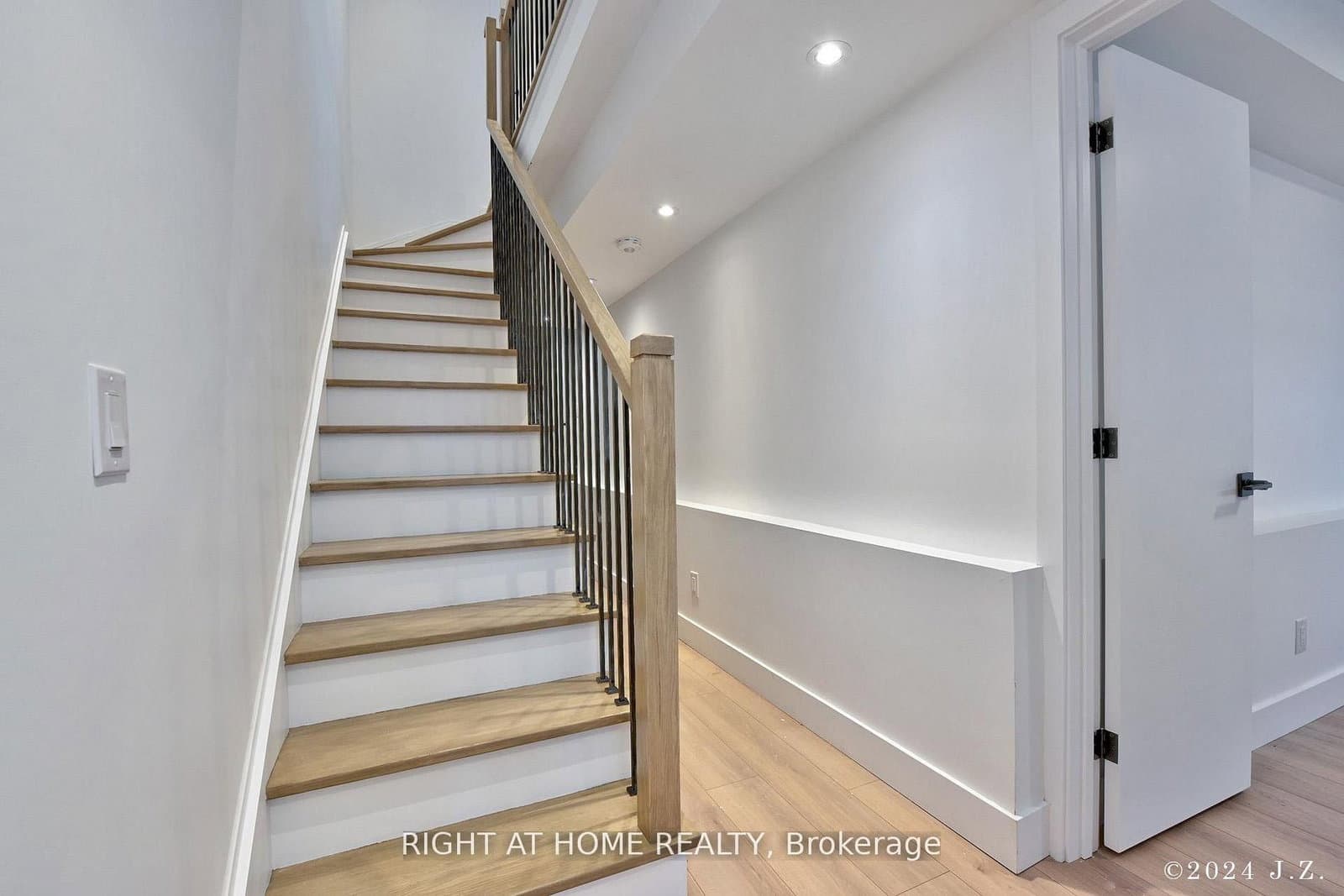 CoachHs - 50A Lanark Avenue, Toronto, ON — photo 2