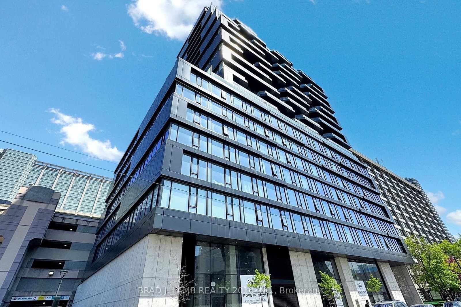 1014 - 195 McCaul Street, Toronto, ON