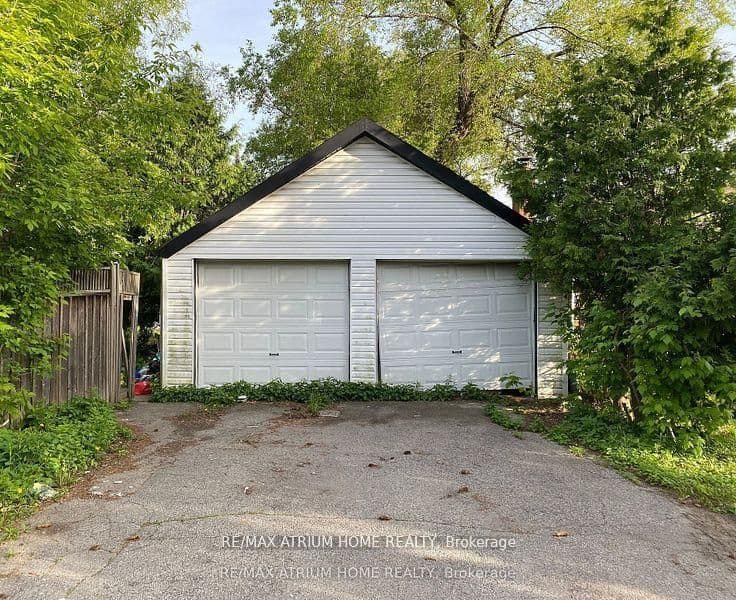 28 Kensington Avenue, Toronto, ON — photo 2