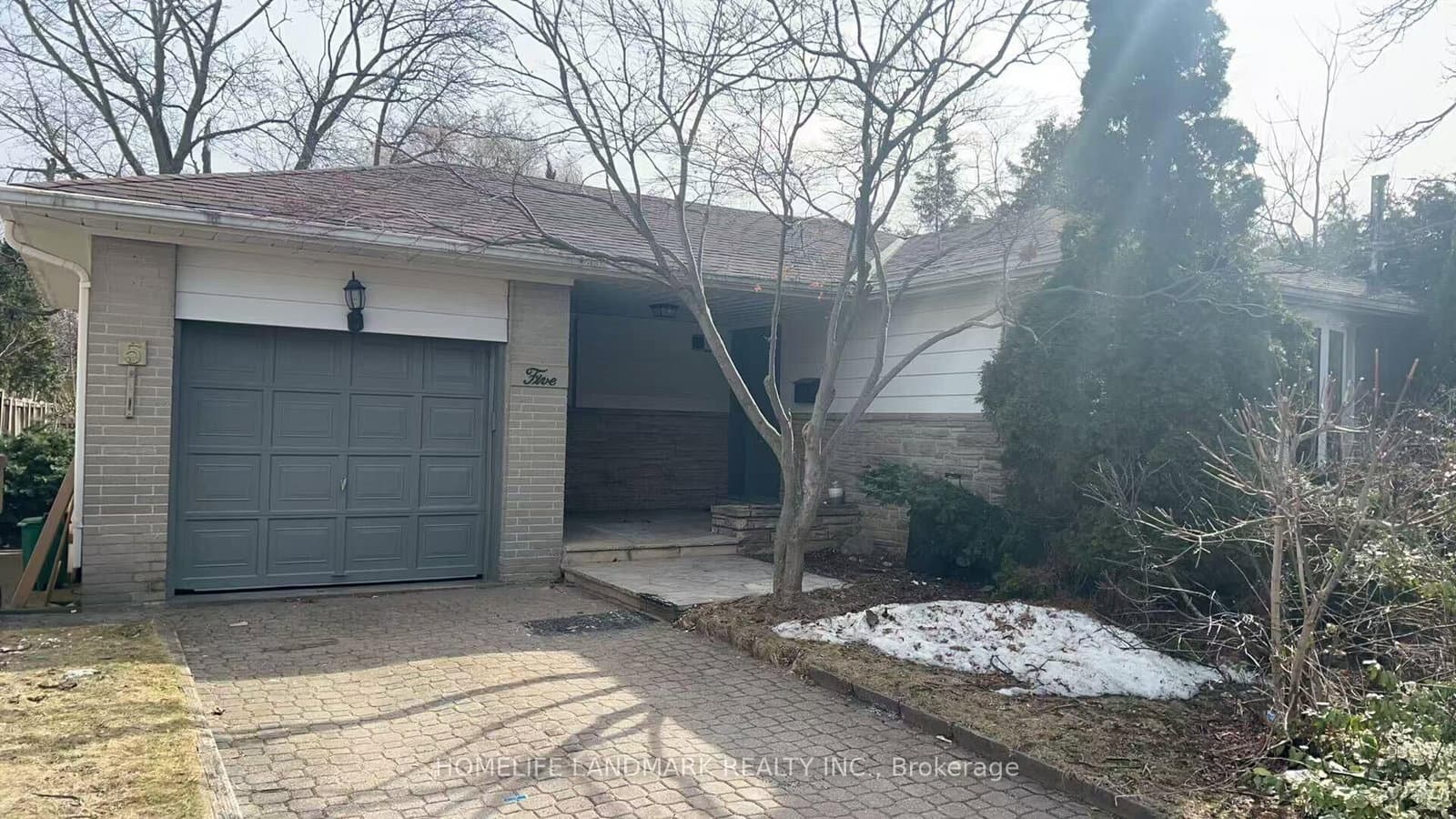 5 Park Glen Drive, Toronto, ON