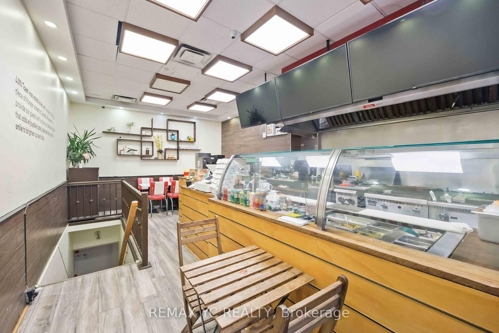 792 Bathurst Street, Toronto, ON