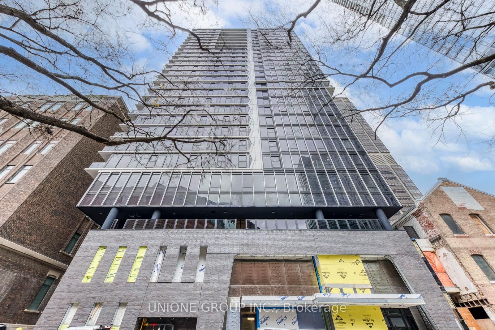 2002 - 771 Yonge Street, Toronto, ON — photo 2