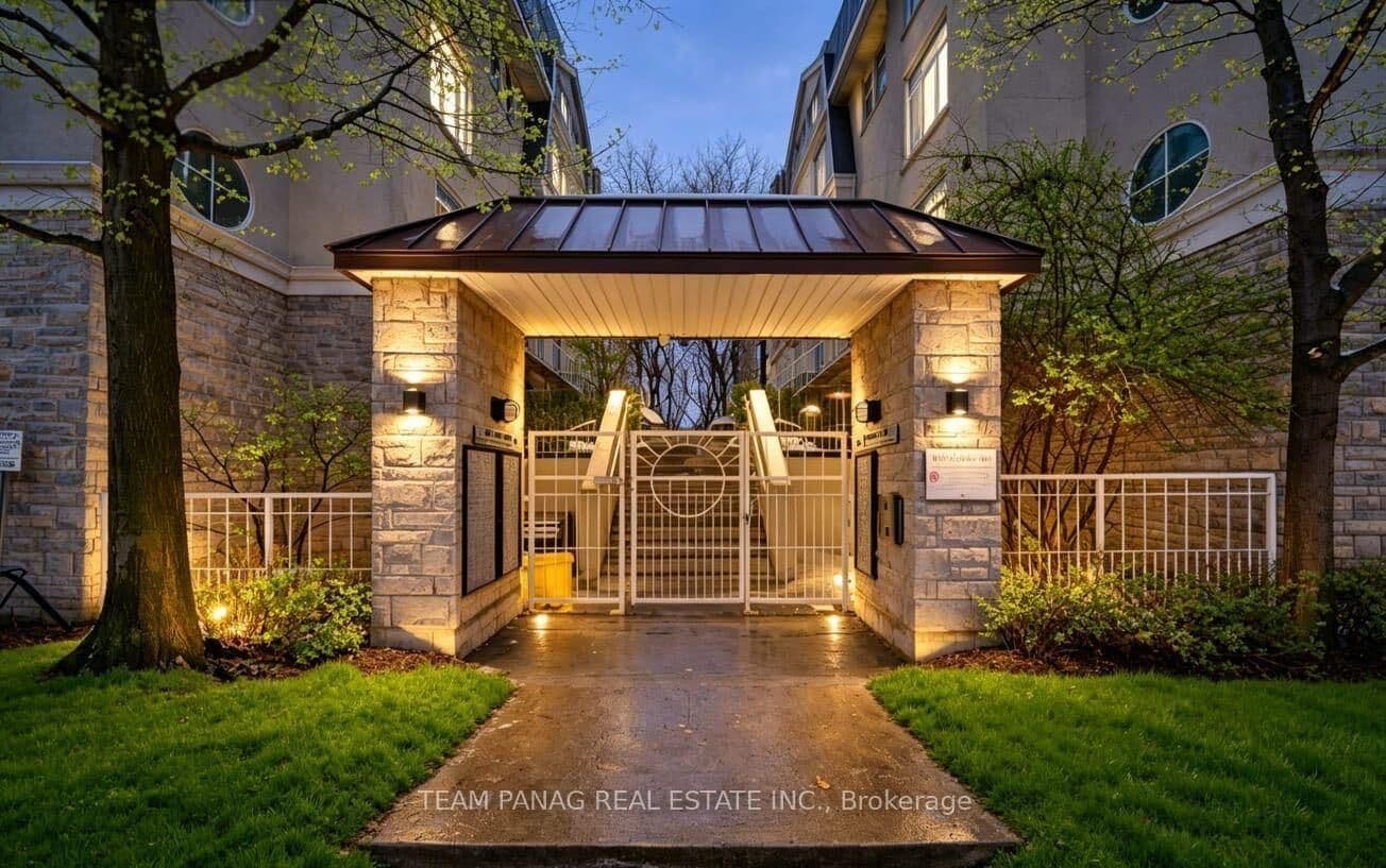 132 - 28 Stadium Road, Toronto, ON