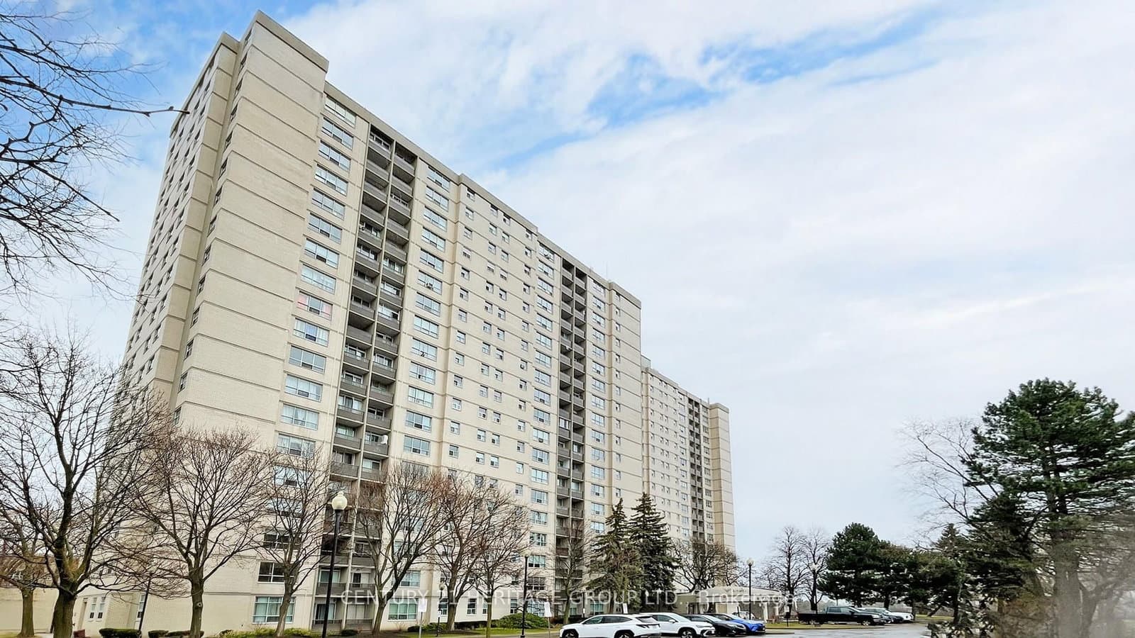 409 - 5 Parkway Forest Drive, Toronto, ON — photo 2