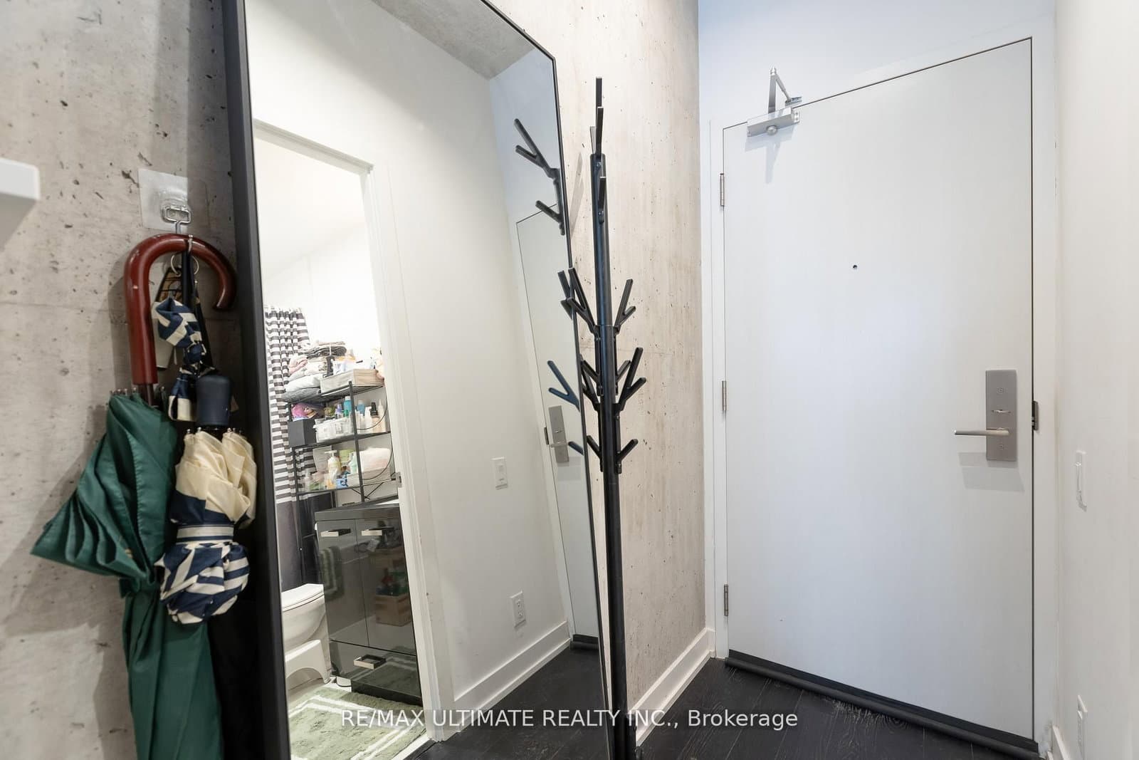 206 - 39 Brant Street, Toronto, ON — photo 2