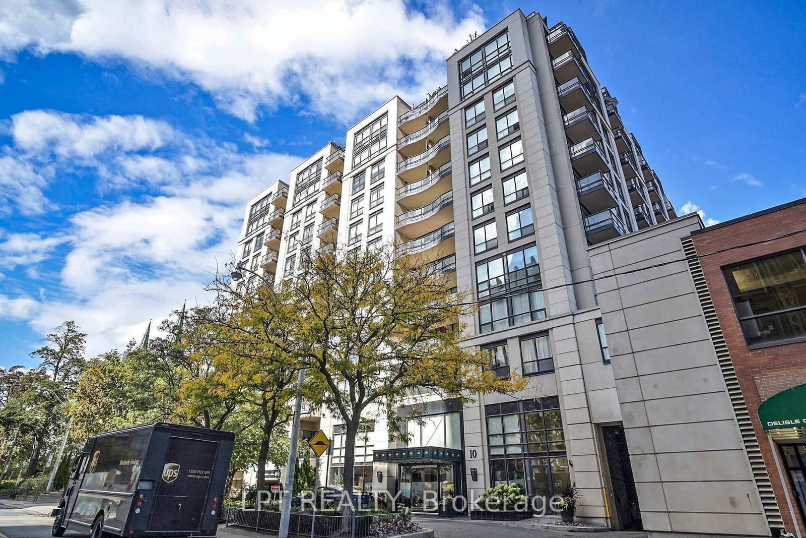 1011 - 10 Delisle Avenue, Toronto, ON