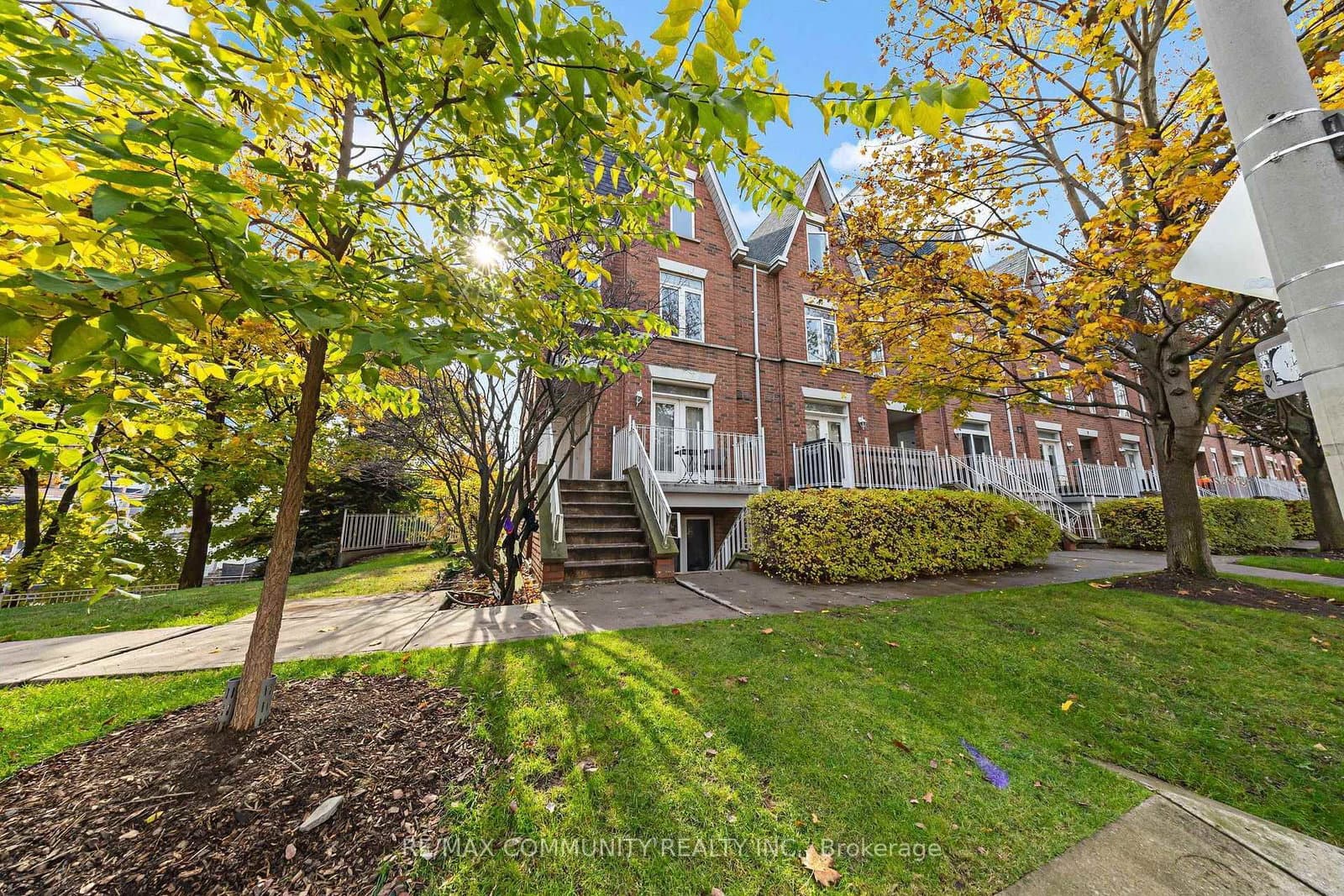 101 - 1 Sudbury Street, Toronto, ON — photo 3