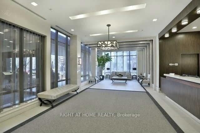 1405 - 28 Linden Street, Toronto, ON — photo 3