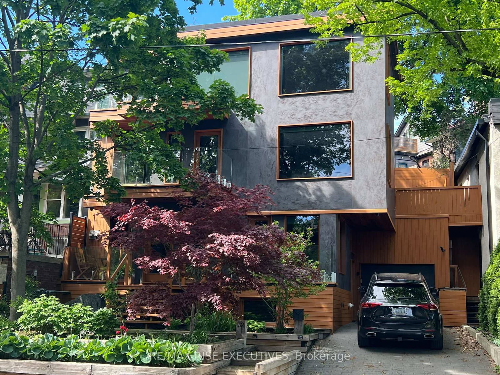 32 Regal Road, Toronto, ON